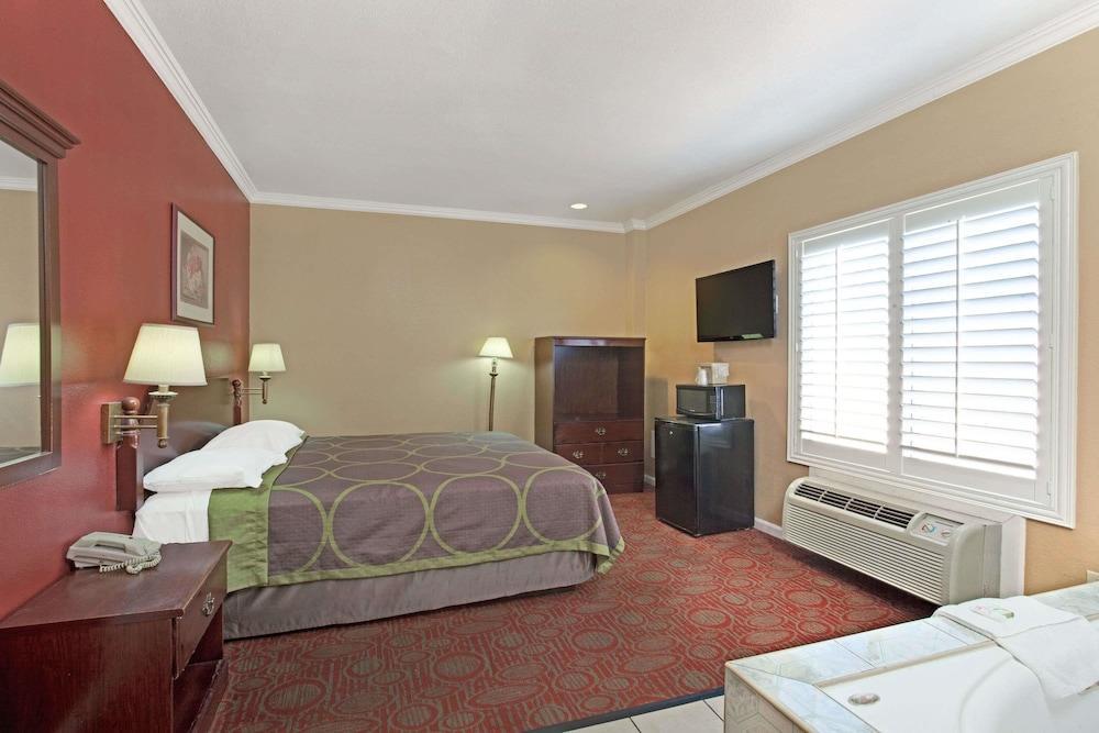 Motel Super 8 By Wyndham North Hollywood 2*